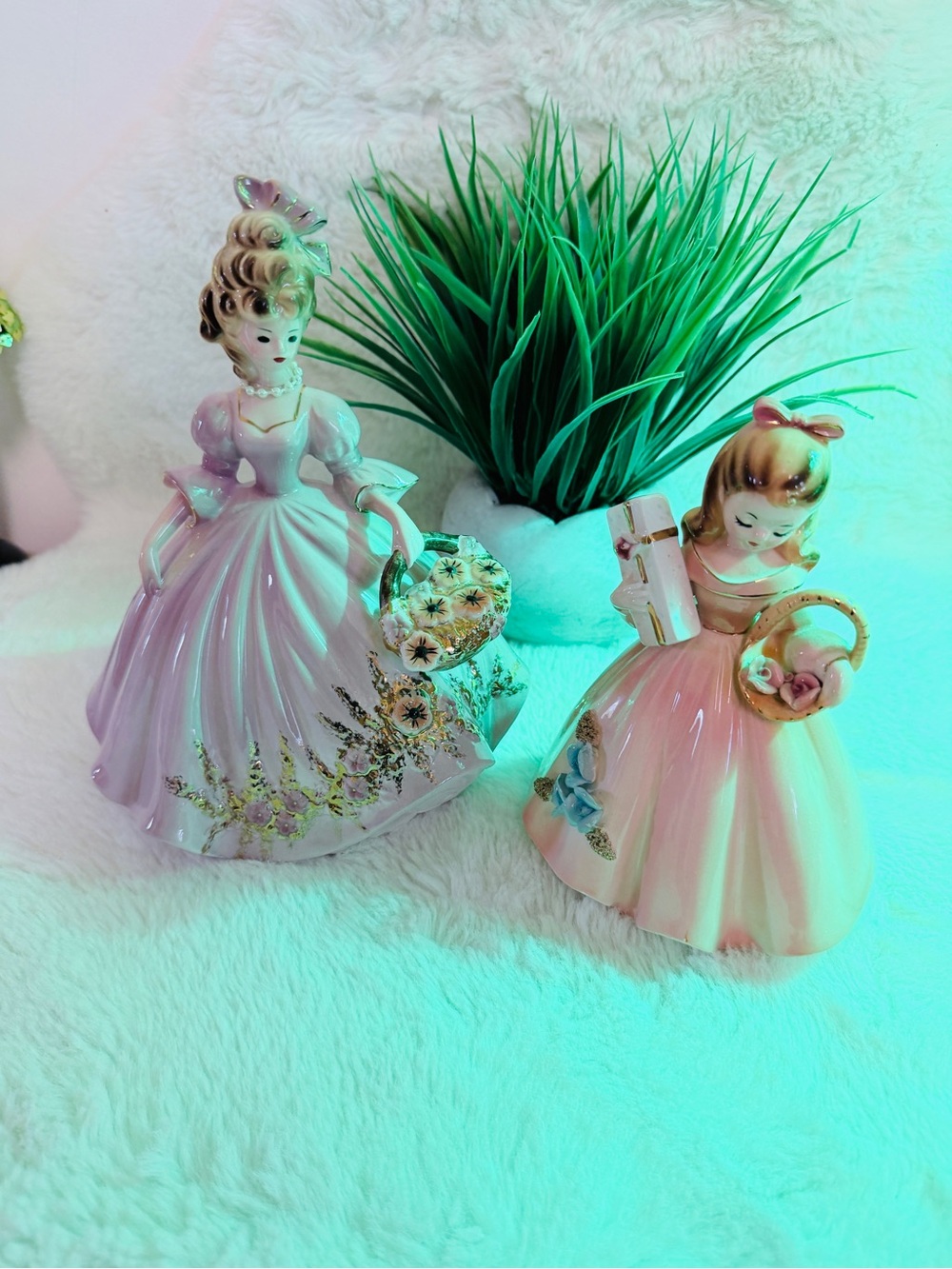 2 Josef’s Originals Vintage Porcelain Figurine Pair 💞 Pink and Lavender Ladies